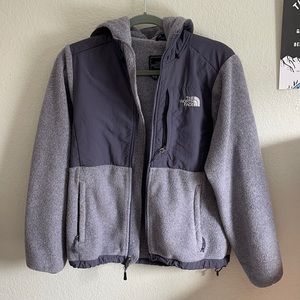 FLASH SALE ⚡️ MUST GO - The North Face Fleece Gray Jacket